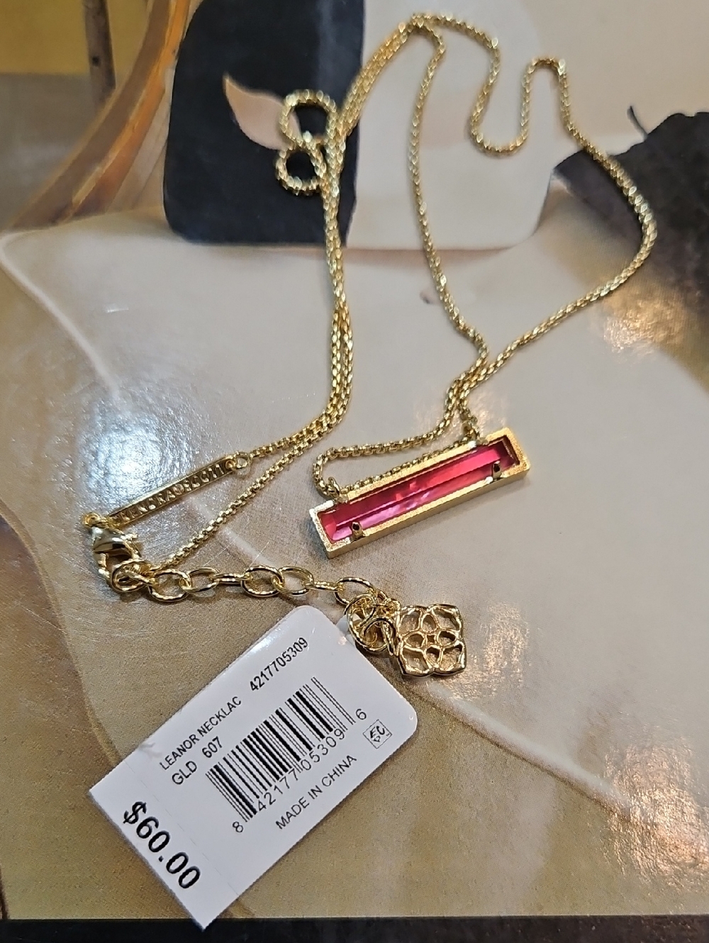 NWT Kendra Scott Leanor Bar Berry Illusion Pendant โ Necklace with Pink Crystal